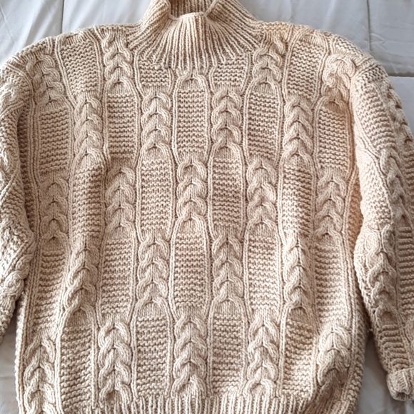 thricemilina Other - Pure Ecuador Wool Cableknit Sweater Large